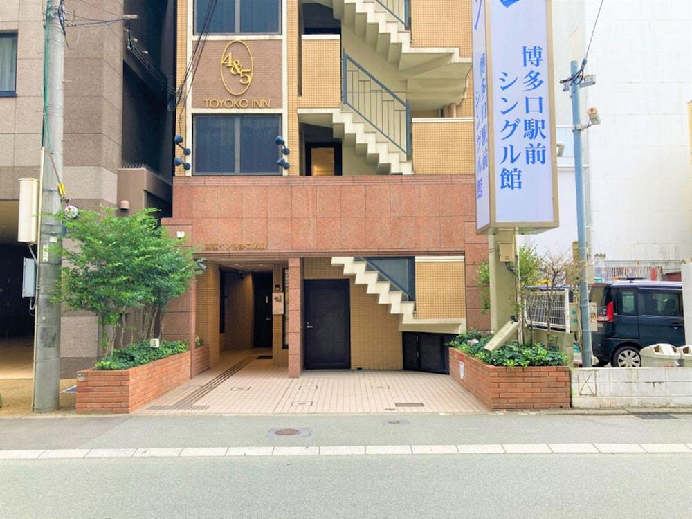 Toyoko Inn Hakata-Guchi Ekimae Fukuoka  Exterior photo
